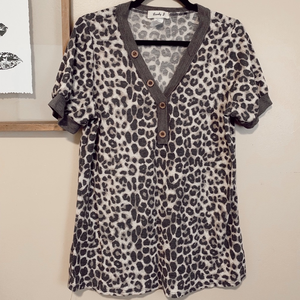 Women’s boutique top